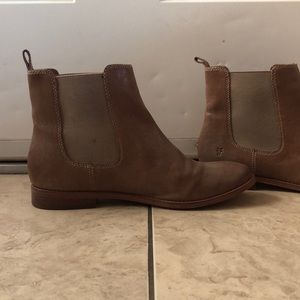 Frye Anna Chelsea Boots - Leather size 9